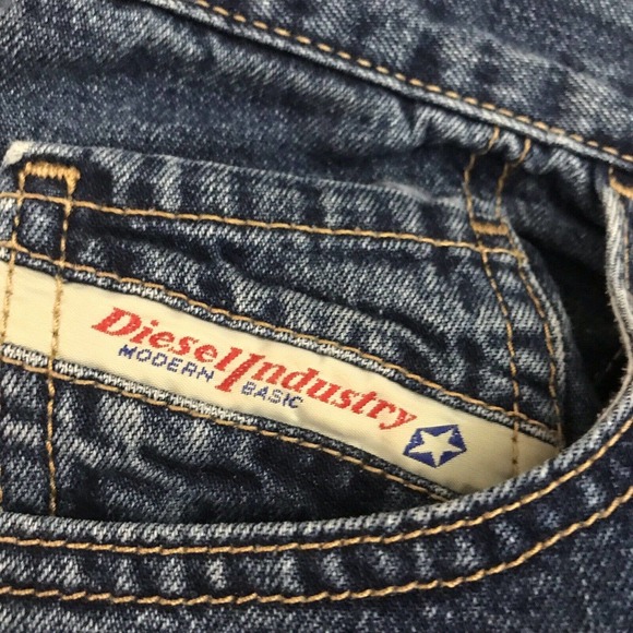 DIESEL Industry Basic Jeans Women's size 27 Boot Cut Made in Italy Med Wash - Picture 5 of 6